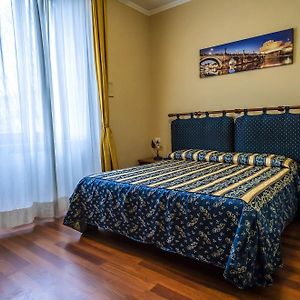Camera con letto queen size
